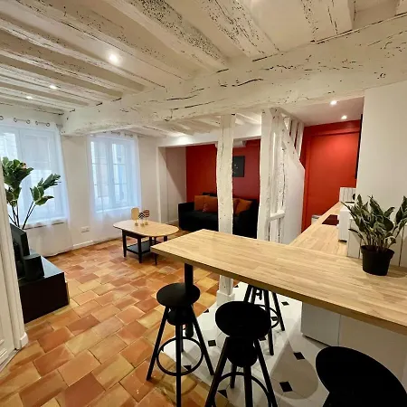 L'hibiscus Apartment